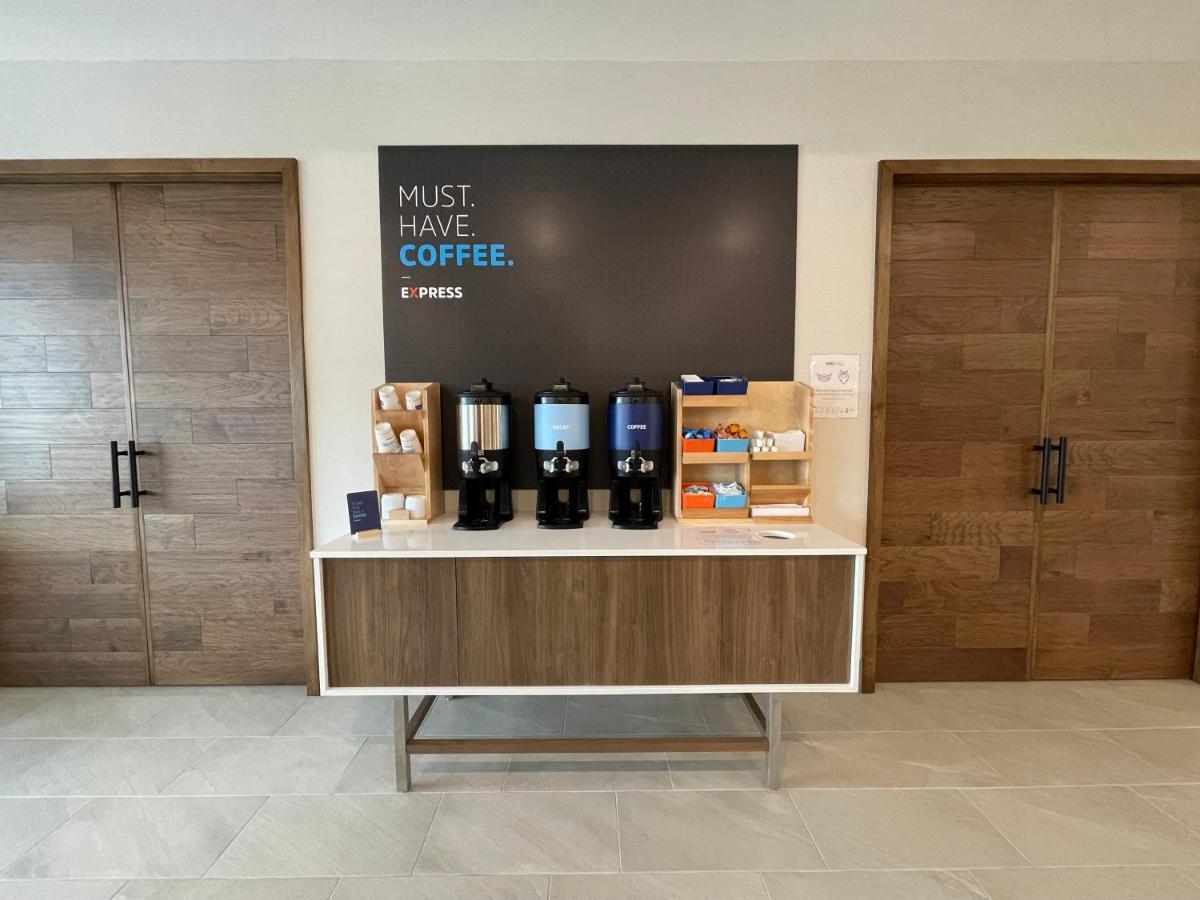 Holiday Inn Express & Suites - Ft. Smith - Airport By Ihg Fort Smith Bagian luar foto