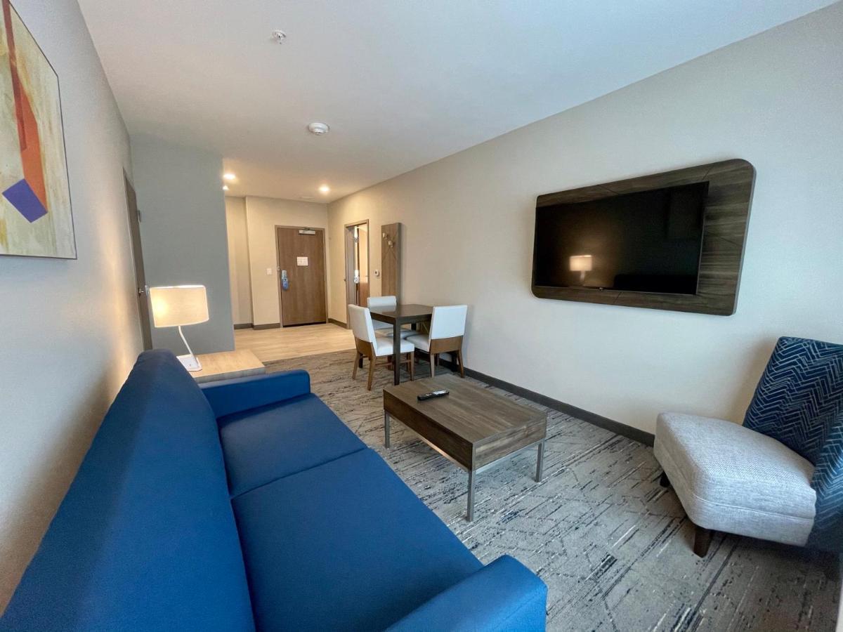Holiday Inn Express & Suites - Ft. Smith - Airport By Ihg Fort Smith Bagian luar foto
