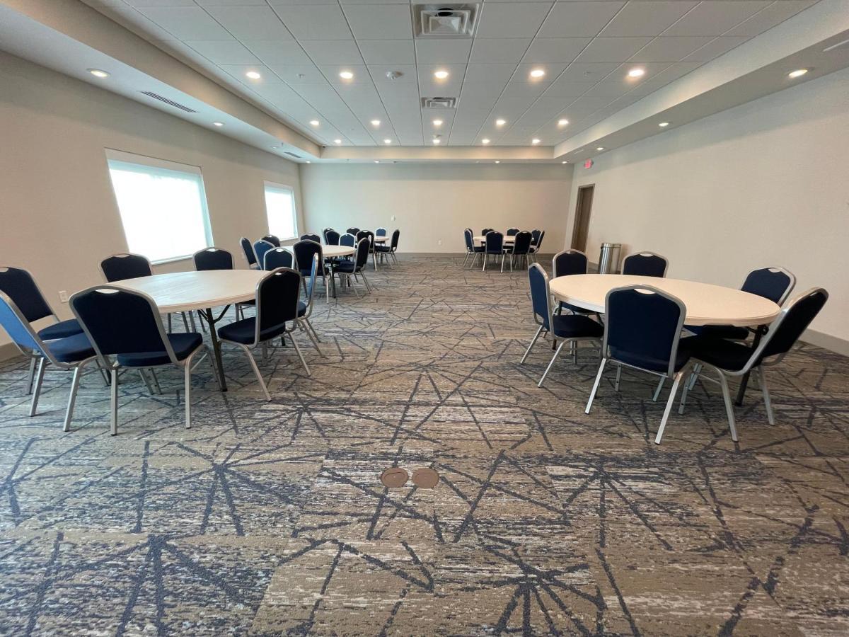 Holiday Inn Express & Suites - Ft. Smith - Airport By Ihg Fort Smith Bagian luar foto