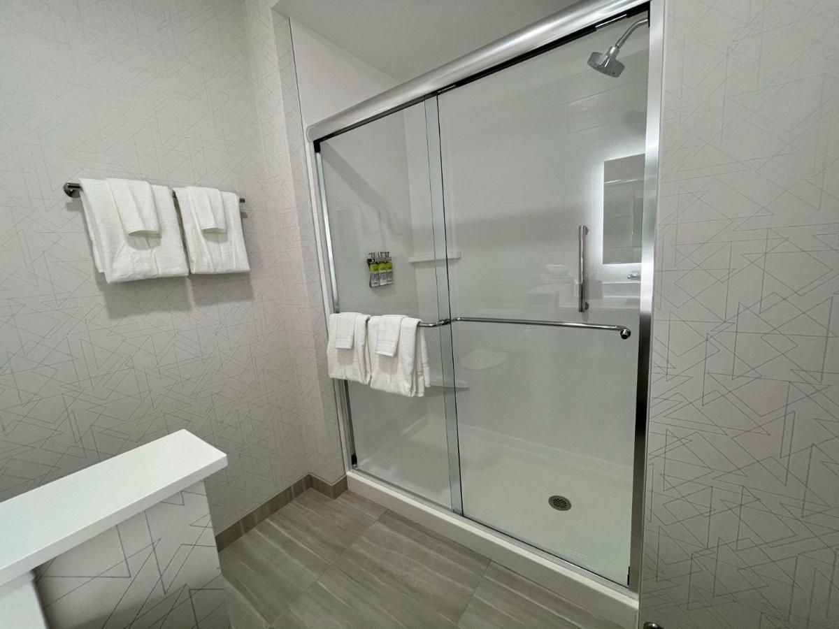 Holiday Inn Express & Suites - Ft. Smith - Airport By Ihg Fort Smith Bagian luar foto